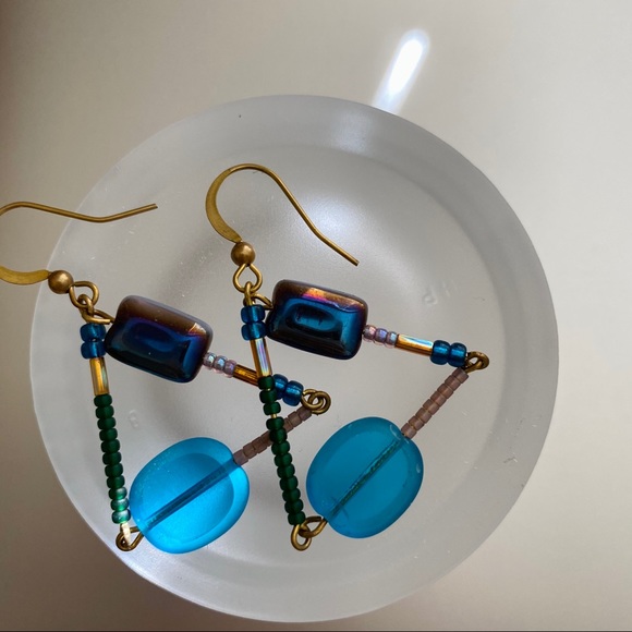 Earrings - Picture 8 of 16